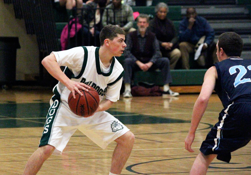 Junior Ben O'Neill has been one of the bright spots for the 0-3 Bulldogs. (Mike Barucci photo)