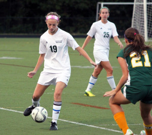 Sophomore Sarah Connolly (Mike Barucci photo)