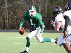 Senior quarterback Dennis Ross (Mike Barucci photo)