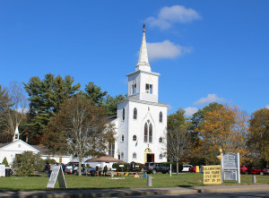 The current church was built in 1825 and houses a Revere bell. (Jay Turner photo)