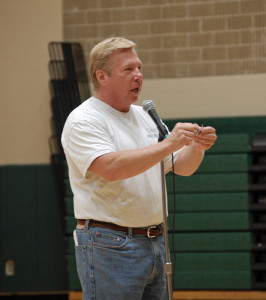 Mr. McDeed addresses incoming freshmen during a Link Leader program.